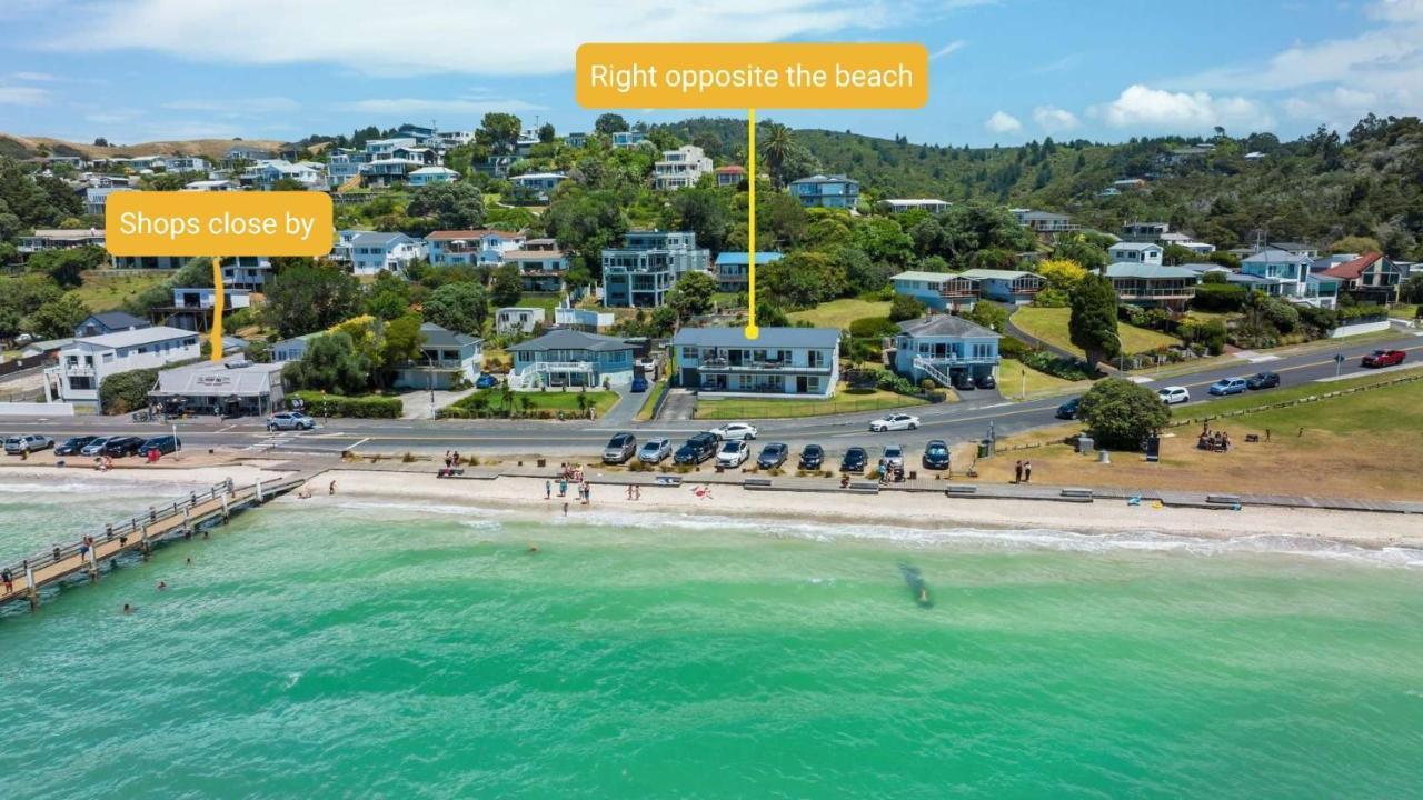 Beach Front Resort! Maraetai Екстер'єр фото